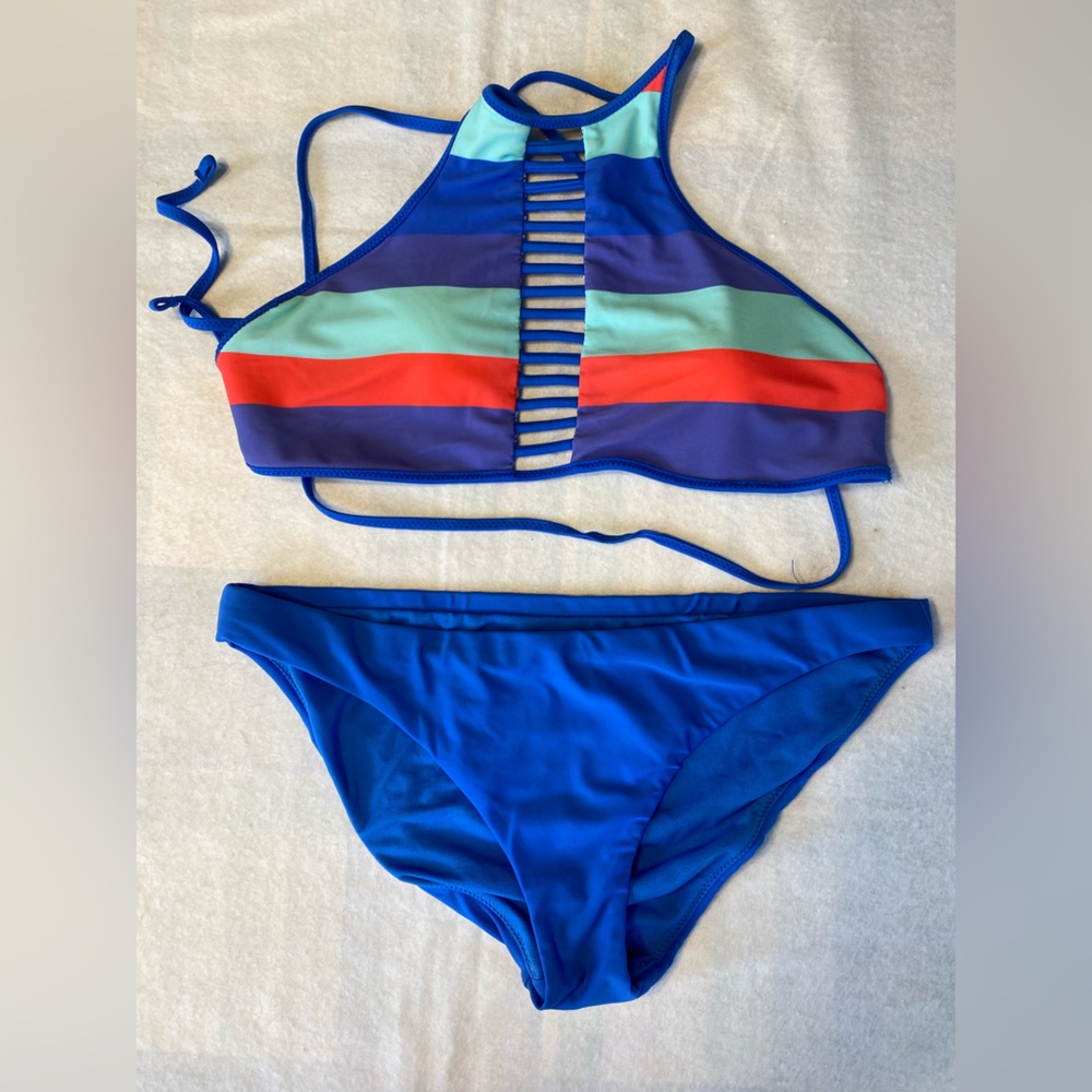 Bathing suit, reversible top